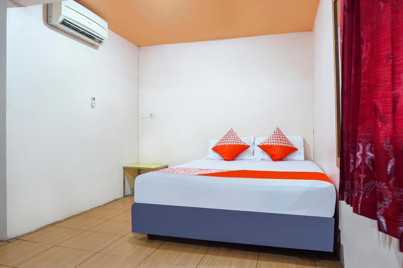OYO 90923 Makassar Cottage Balangberu Exteriör bild